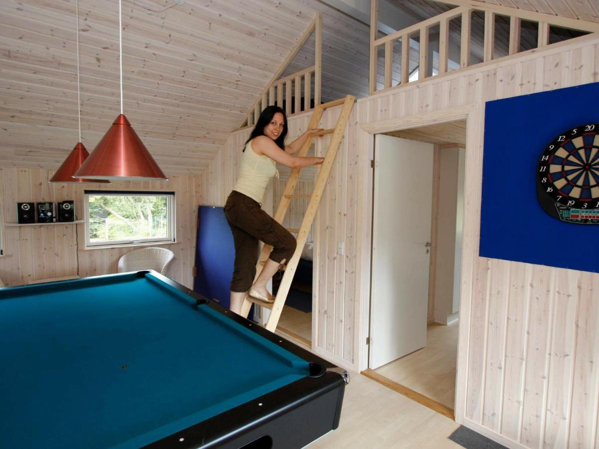 10 Person Holiday Home In R Dby Kramnitse Exterior photo