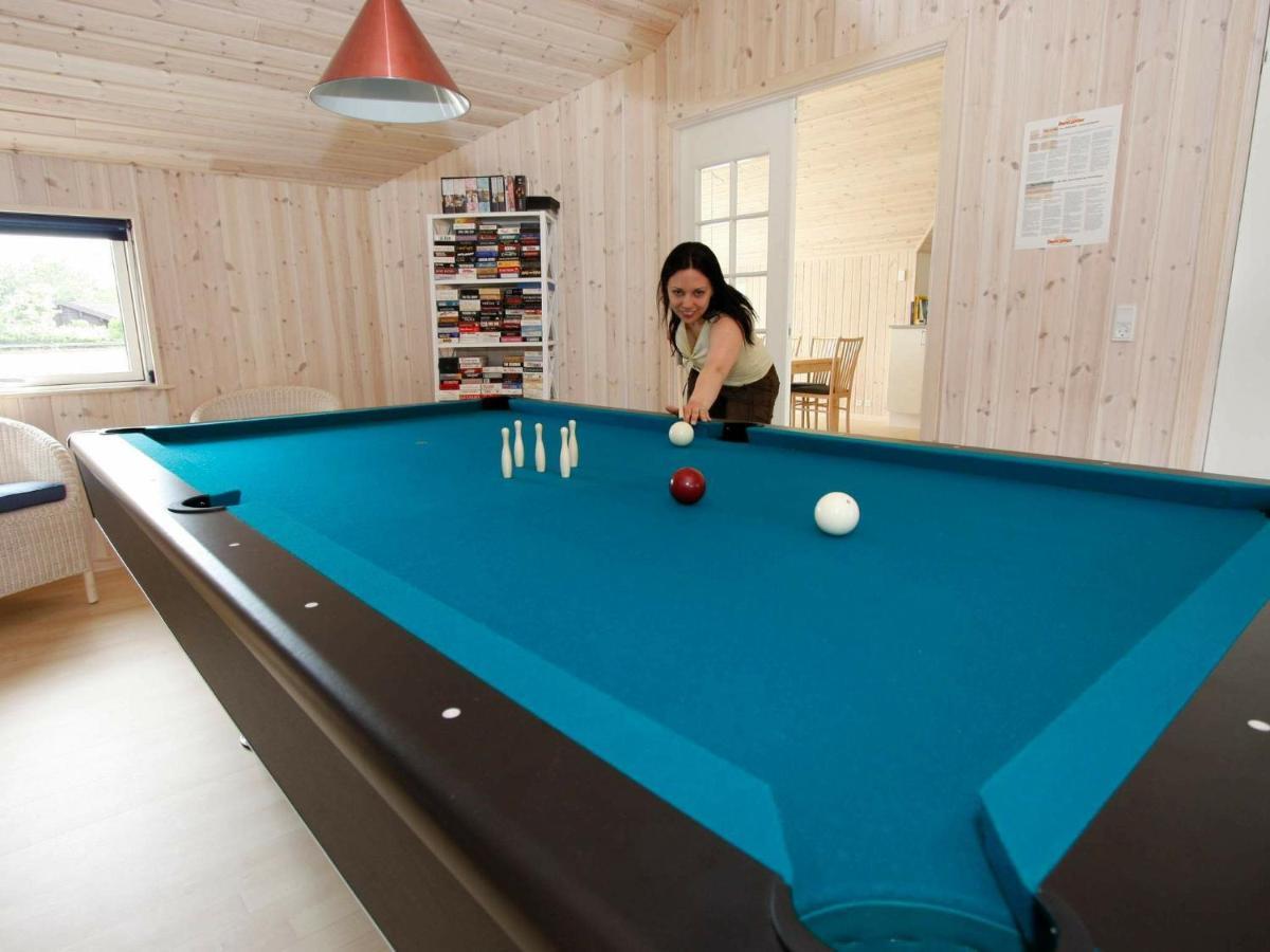 10 Person Holiday Home In R Dby Kramnitse Exterior photo