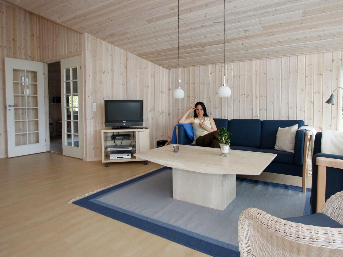10 Person Holiday Home In R Dby Kramnitse Exterior photo