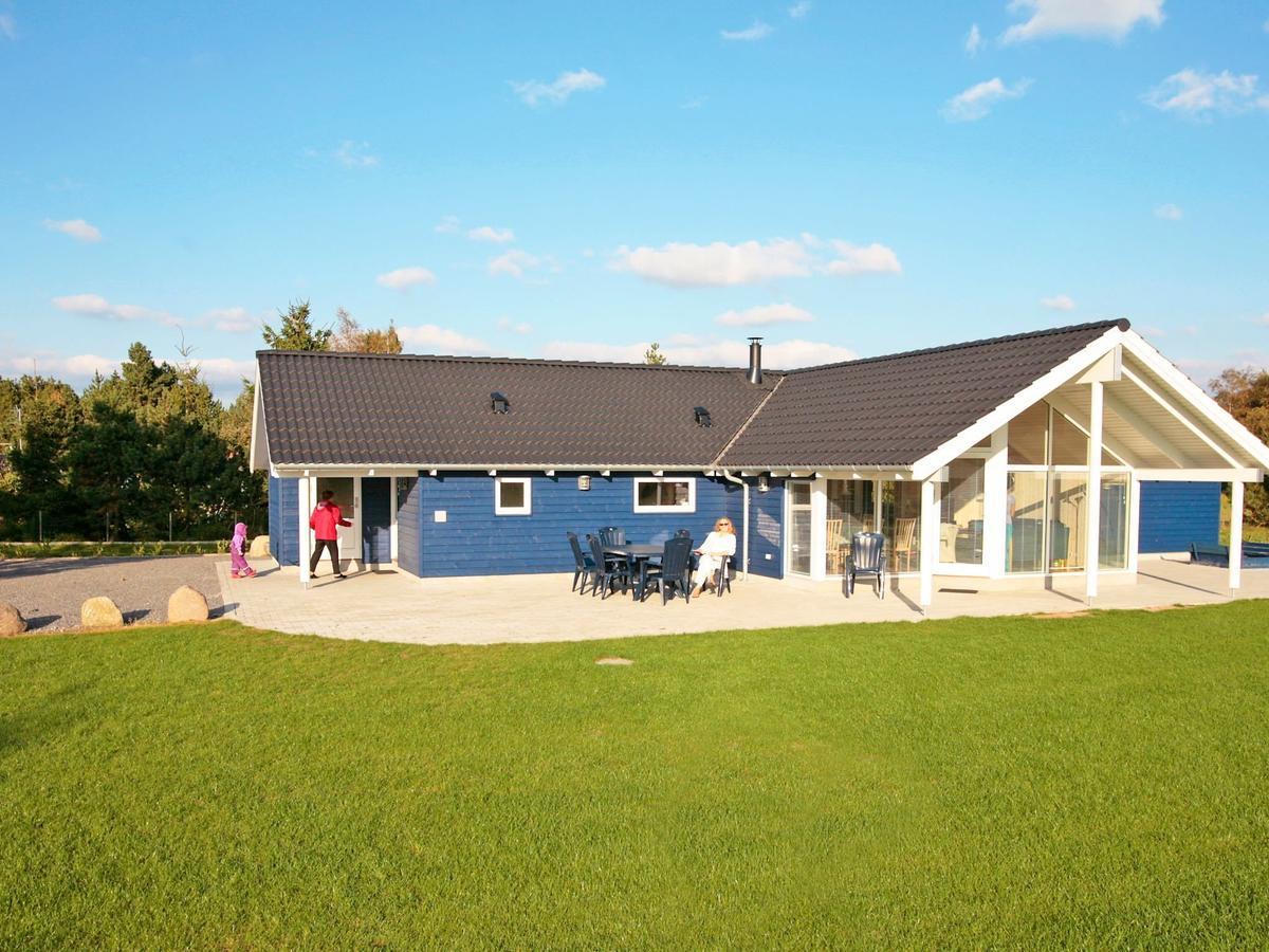 10 Person Holiday Home In R Dby Kramnitse Exterior photo